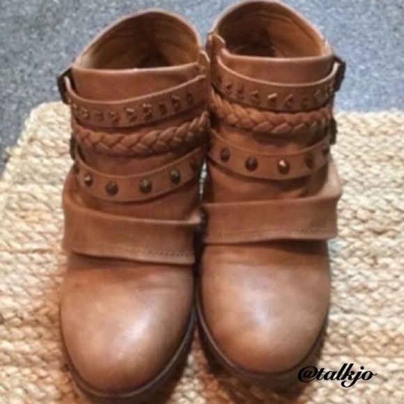 Shoes - Ankle Boots